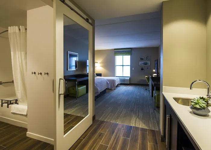 Hampton Inn & Suites/Foxborough/Mansfield